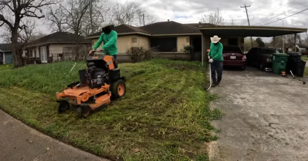 Lawn Mowing and Edging in Palm Bay, FL 3 Green Guardians
